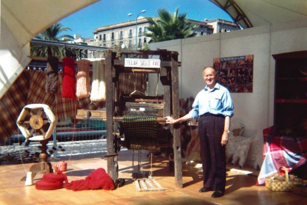 Eje Cronológico - Artesanía en Mantas de Lana - Feria Internacional de Muestras de Barcelona 1982 page 0001 e1761313644370 Eje Cronológico - Feria Internacional de Muestras de Barcelona 1982 page 0001 e1761313644370