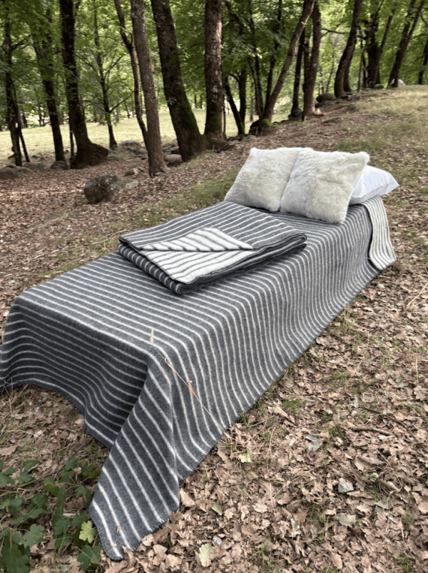 Manta de Lana para Cama Modelo Salardú Gris 4